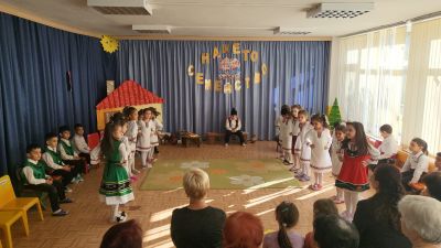 ВЪВЕДЕНИЕ БОГОРОДИЧНО - ДЕН НА ХРИСТИЯНСКОТО СЕМЕЙСТВО И МЛАДЕЖ!  - ДГ Ралица - Кричим