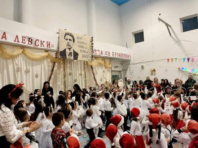 Коледно тържество 21.12.23 г. - ДГ Ралица - Кричим