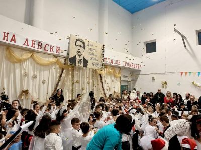 Коледно тържество 21.12.23 г. - ДГ Ралица - Кричим