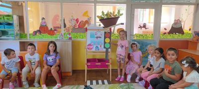 Дейности по Проект "Безопасност на движението - малки пешеходци" по НП БДП, Модул 1Модул 1 „Подкрепа на обучението по безопасност на движението по пътищата“ в ДГ „Ралица“, гр. Кричим - ДГ Ралица - Кричим